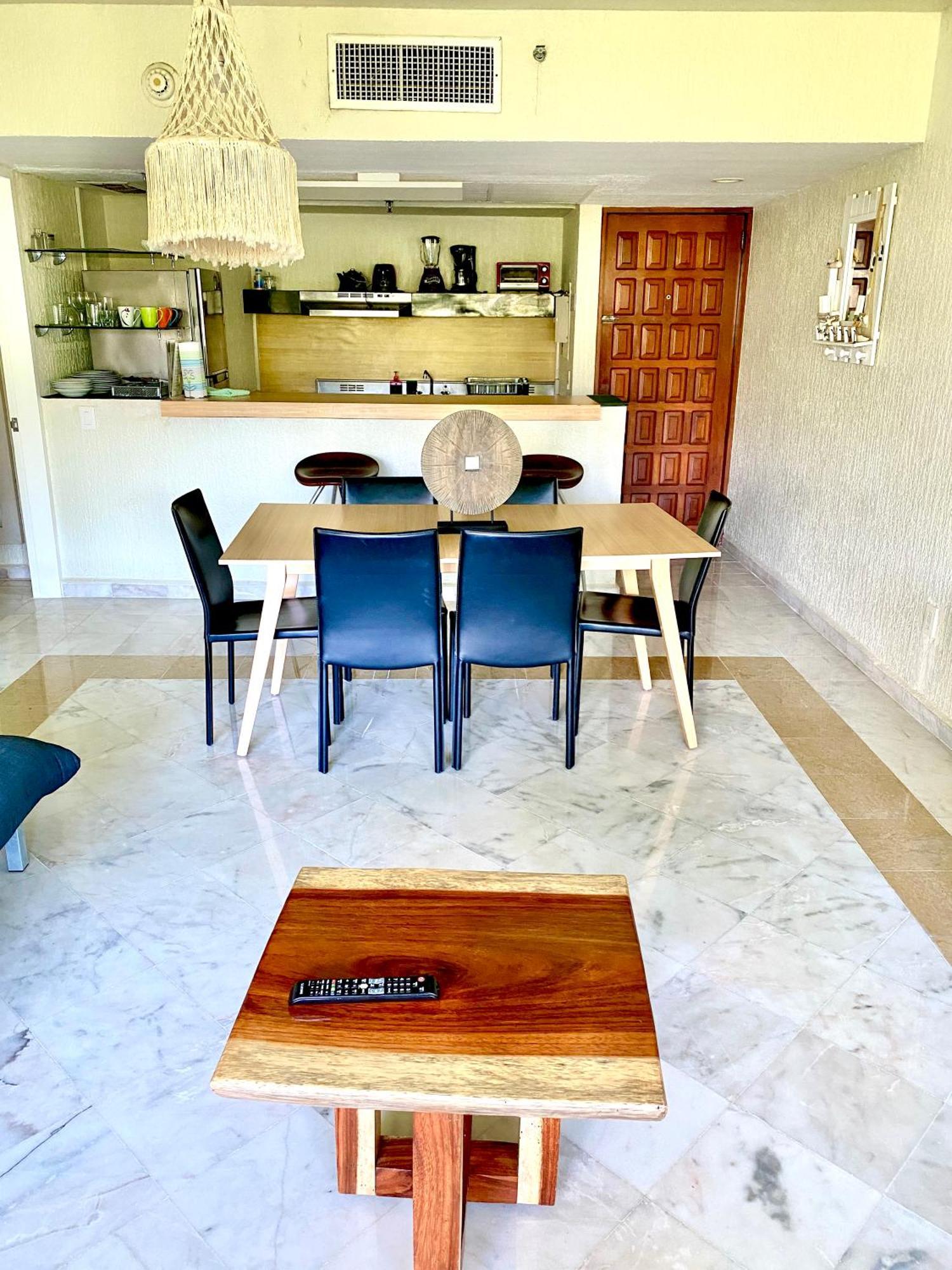 Condo In Ocean Front Resort Cancún Chambre photo