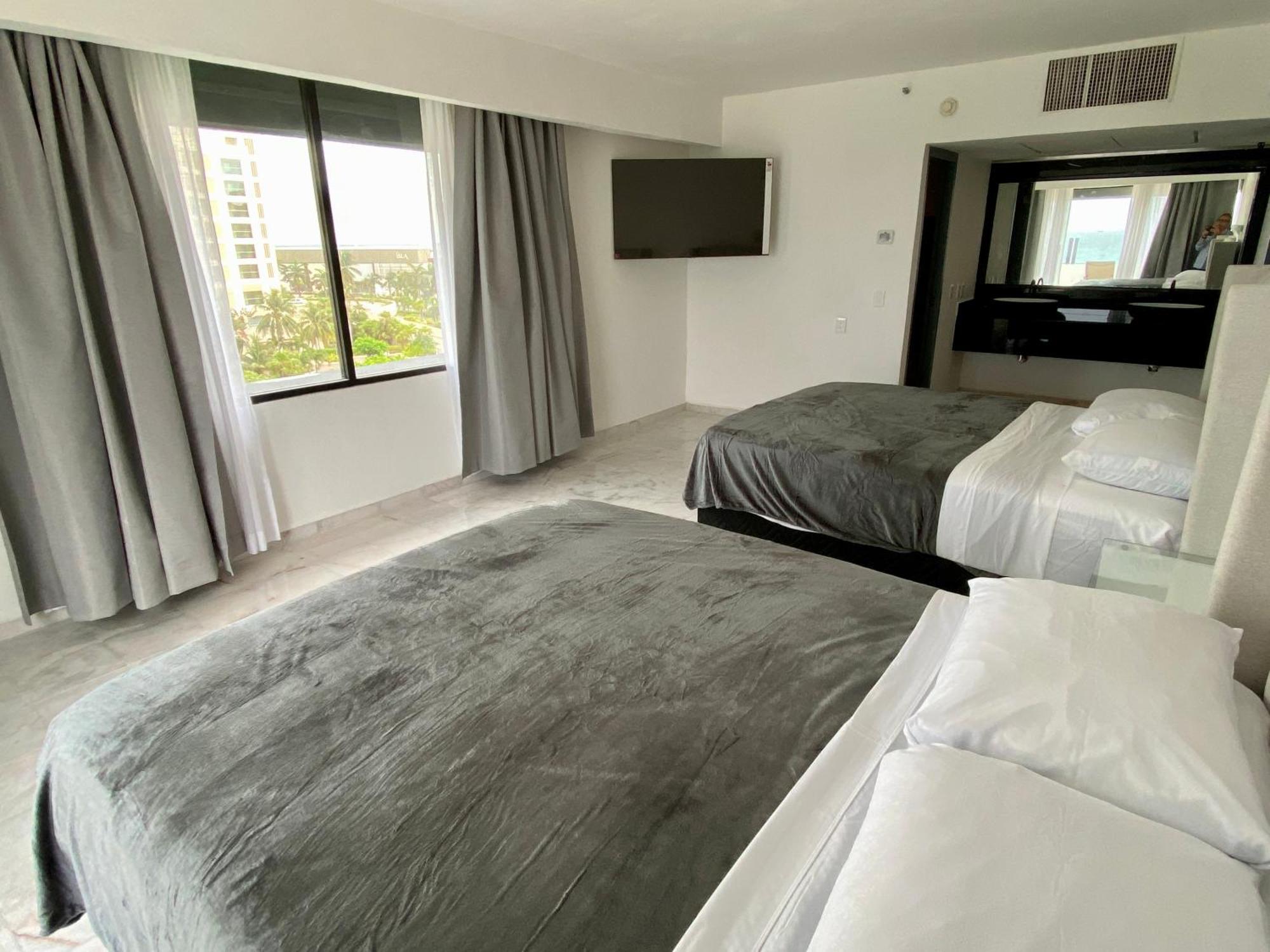 Condo In Ocean Front Resort Cancún Chambre photo